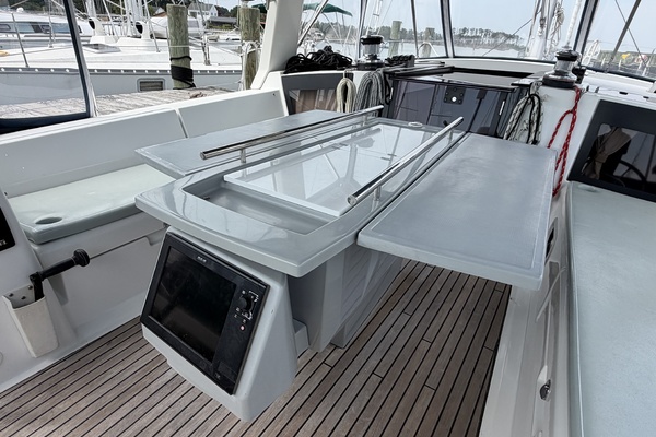 Breeze 41ft Beneteau Yacht For Sale