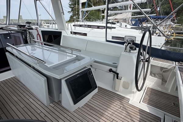 Breeze 41ft Beneteau Yacht For Sale