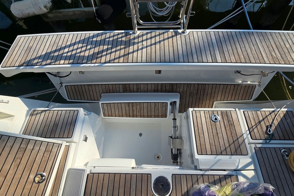 Breeze 41ft Beneteau Yacht For Sale