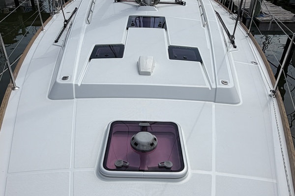 Breeze 41ft Beneteau Yacht For Sale