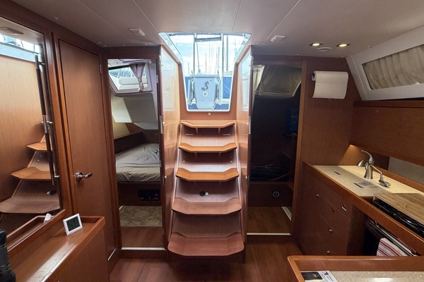 Breeze 41ft Beneteau Yacht For Sale