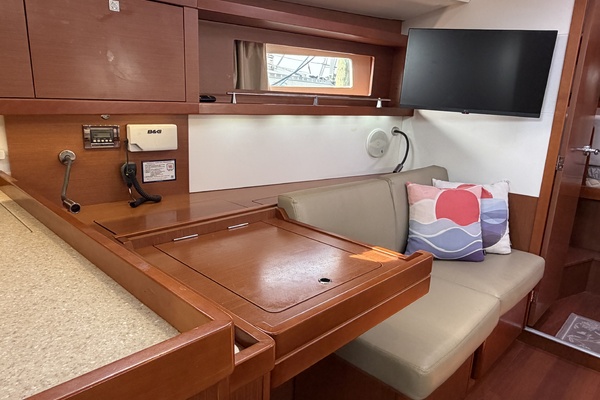 Breeze 41ft Beneteau Yacht For Sale