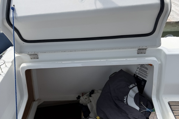 Breeze 41ft Beneteau Yacht For Sale