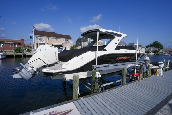 31ft Sea Ray Yacht For Sale