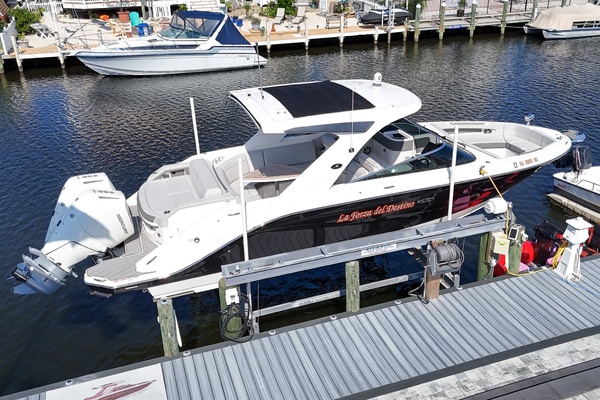 31ft Sea Ray Yacht For Sale