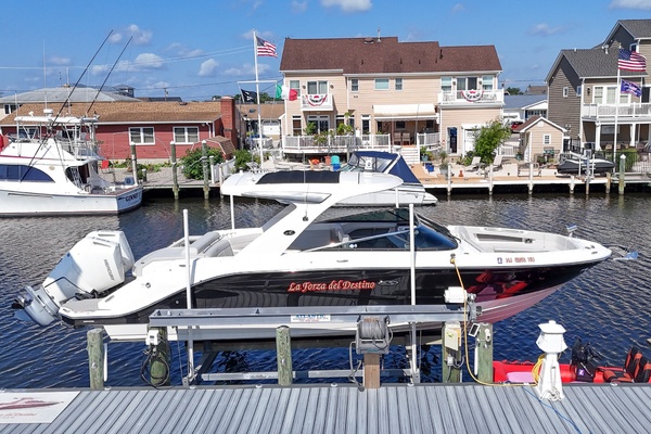 31ft Sea Ray Yacht For Sale