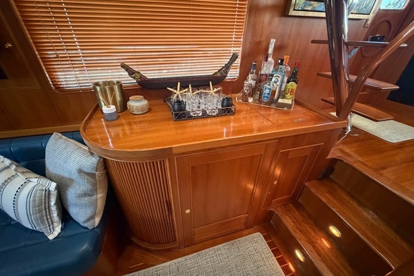 Photo of the 2006 Marlow Explorer 53C "MAYONE"