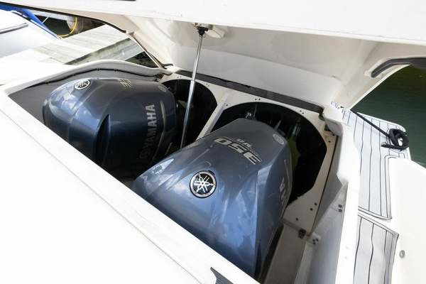 BC Club 41ft Pursuit Yacht For Sale