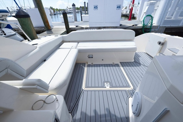 BC Club 41ft Pursuit Yacht For Sale