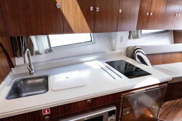 BC Club 41ft Pursuit Yacht For Sale
