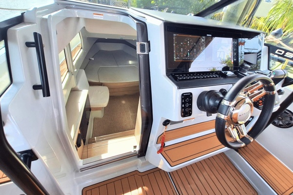32ft Saxdor Yacht For Sale