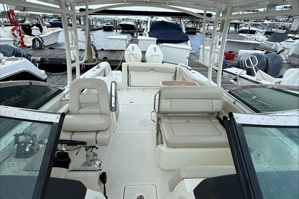 27ft Boston Whaler Yacht For Sale