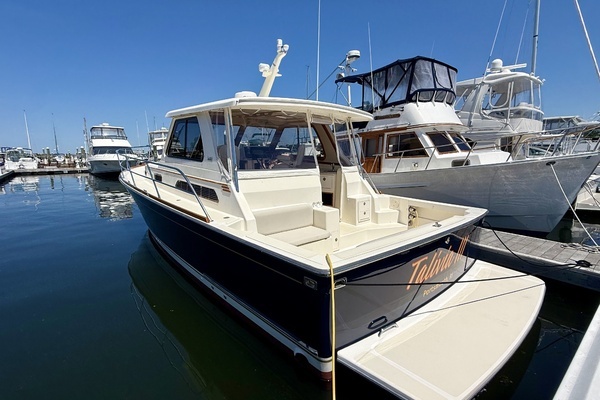 Sabre 38 Express Yacht For Sale