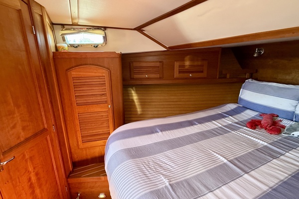 Talivia III 38ft Sabre Yacht For Sale