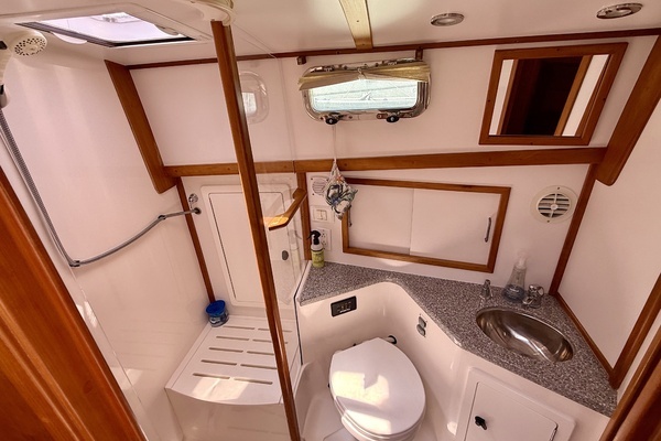 Sabre 38 Express Yacht For Sale