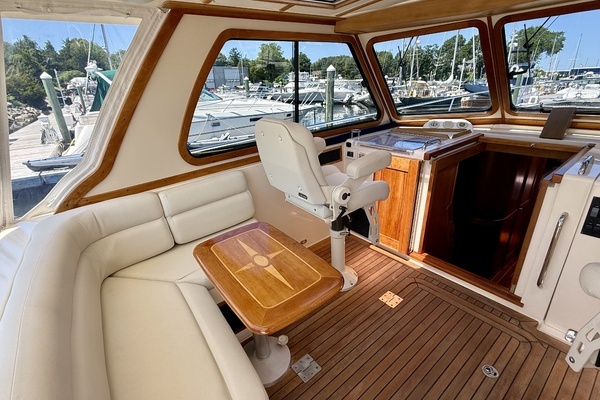 Sabre 38 Express Yacht For Sale