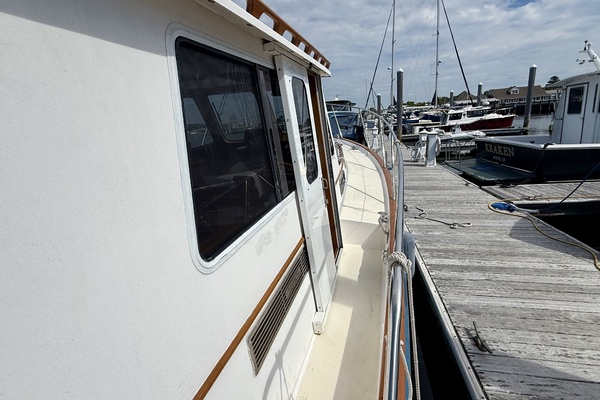34ft Legacy Yacht For Sale