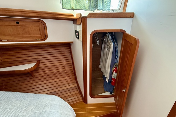 34ft Legacy Yacht For Sale