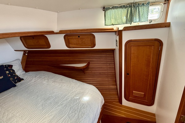 34ft Legacy Yacht For Sale