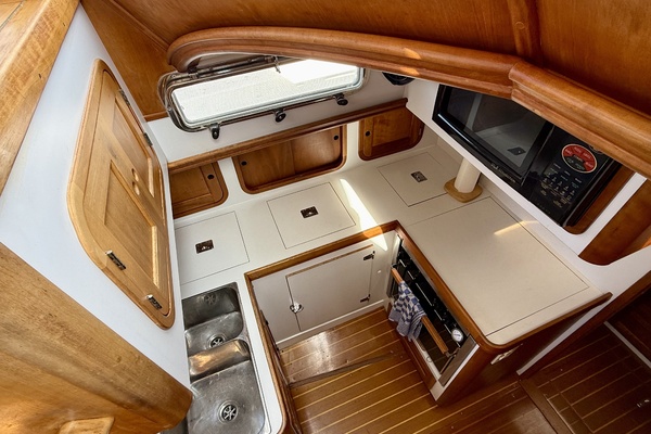 34ft Legacy Yacht For Sale