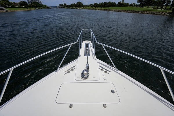 2006 Viking 68