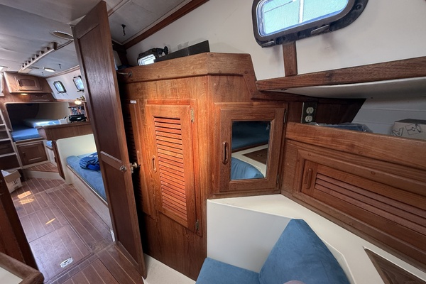 Elation 37ft Pacific Seacraft Yacht For Sale