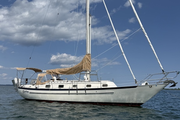 37-ft-Pacific Seacraft-1994-37-Elation Portland Maine United States  yacht for sale