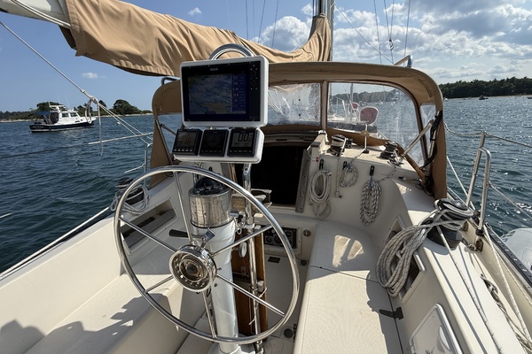 Elation 37ft Pacific Seacraft Yacht For Sale