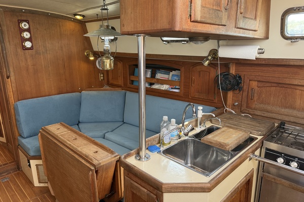 Elation 37ft Pacific Seacraft Yacht For Sale