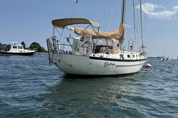 Elation 37ft Pacific Seacraft Yacht For Sale