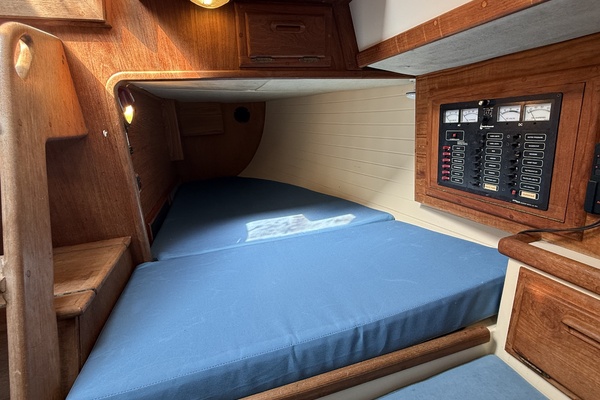 Elation 37ft Pacific Seacraft Yacht For Sale