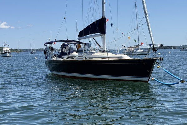 First Sight 38ft Sabre Yacht For Sale