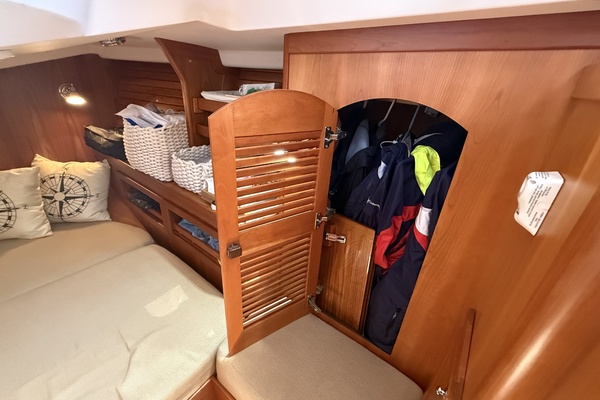 First Sight 38ft Sabre Yacht For Sale
