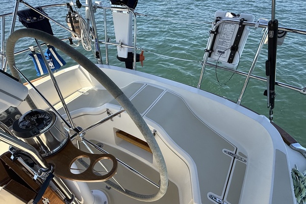 First Sight 38ft Sabre Yacht For Sale