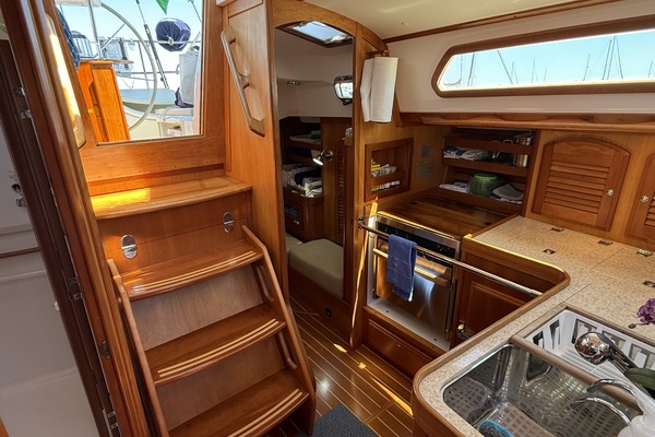 First Sight 38ft Sabre Yacht For Sale