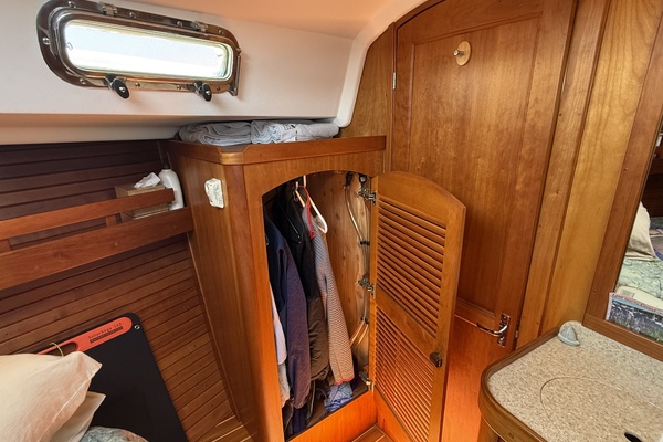First Sight 38ft Sabre Yacht For Sale
