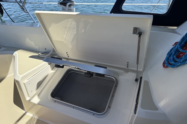 First Sight 38ft Sabre Yacht For Sale