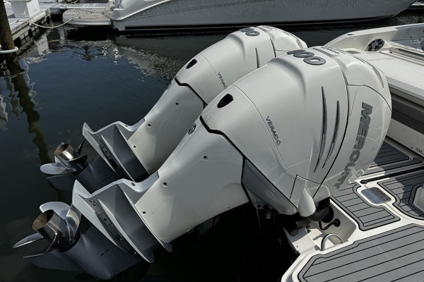 35ft Sea Ray Yacht For Sale