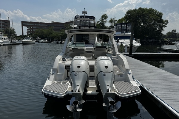 35ft Sea Ray Yacht For Sale