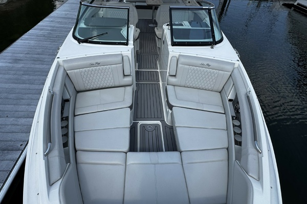 2021 Sea Ray 35