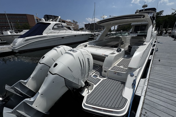 35ft Sea Ray Yacht For Sale