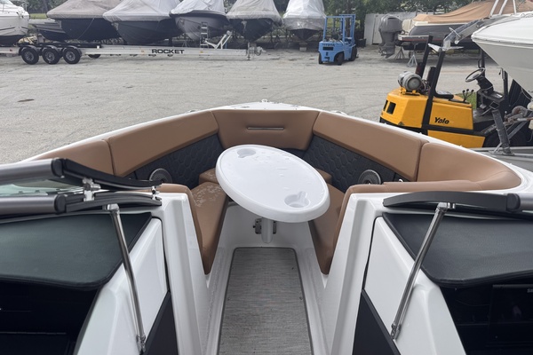 22ft Four Winns Yacht For Sale