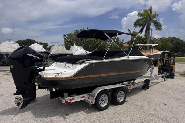 22ft Four Winns Yacht For Sale