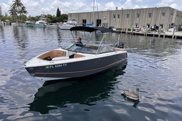 22ft Four Winns Yacht For Sale