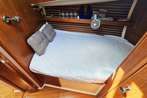 30ft Nonsuch Yacht For Sale