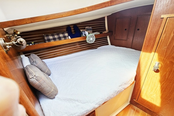 30ft Nonsuch Yacht For Sale