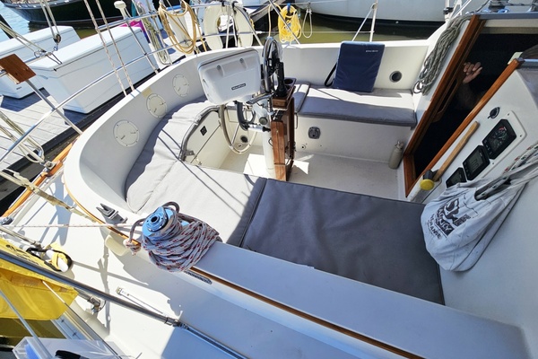 30ft Nonsuch Yacht For Sale