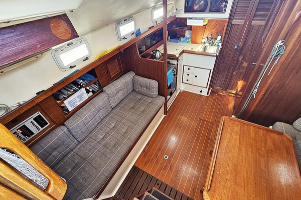 30ft Nonsuch Yacht For Sale