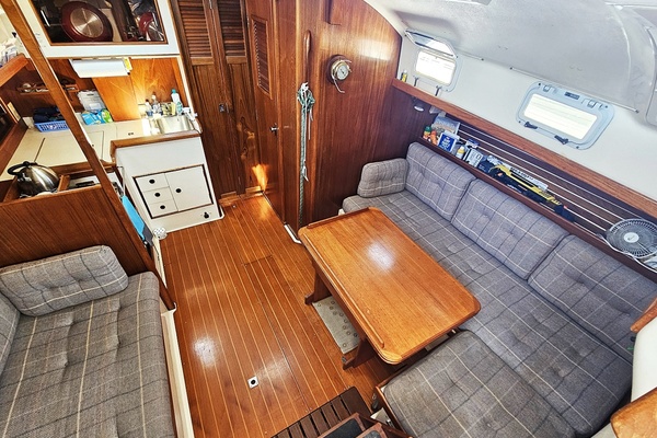 30ft Nonsuch Yacht For Sale