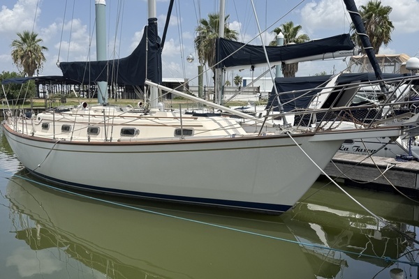35-ft-Island Packet-1990-35-Company Seabrook Texas United States  yacht for sale